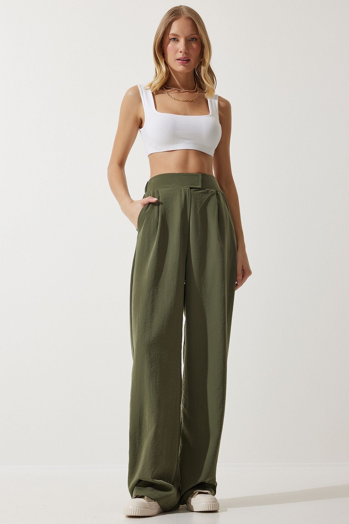 Woman Khaki Waist Waist Call Call Closed Palazzo Pants RV00184