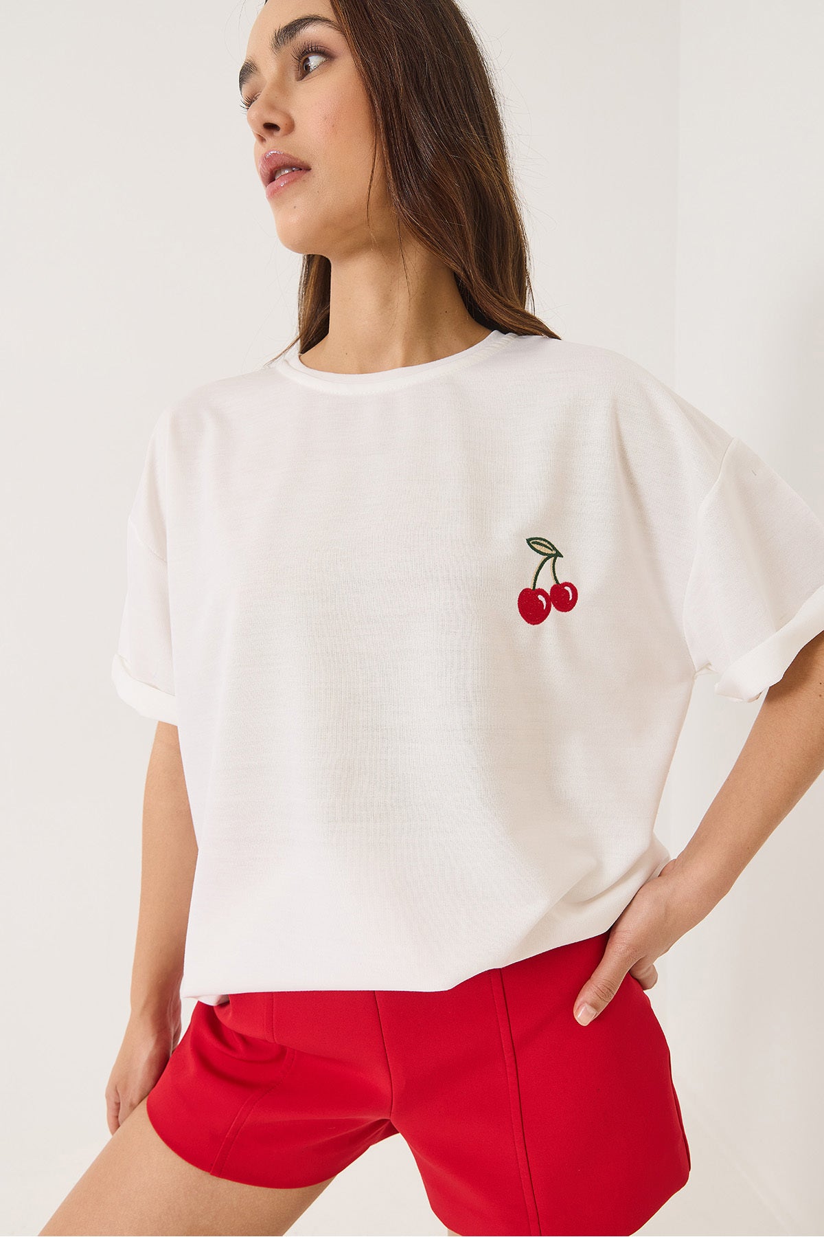 Women's Cherry Embroidery Embroidered Crew Neck Short Sleeve Oversize T-Shirt 4011 60283152