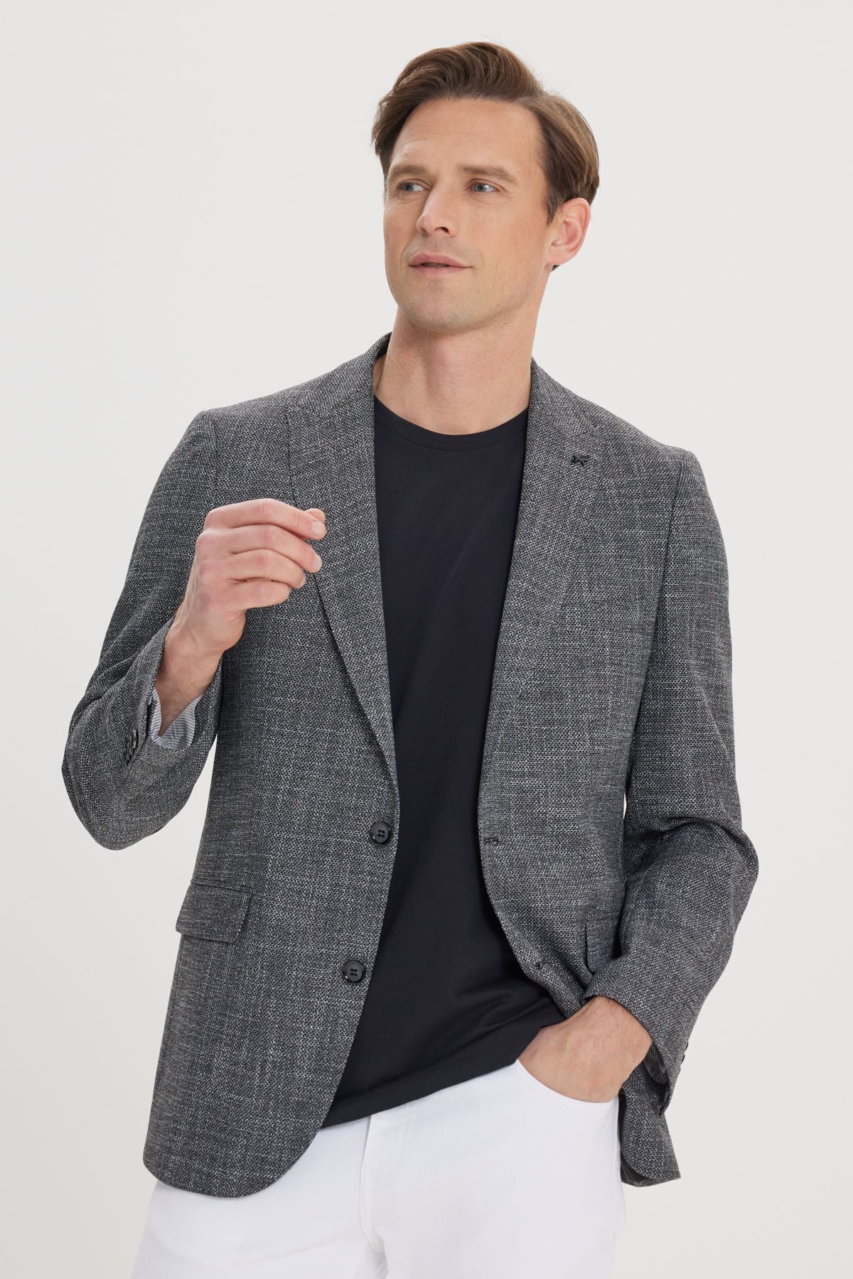 Men's black-and-white regular fit comfortable cut swallow collar patterned blazer jacket