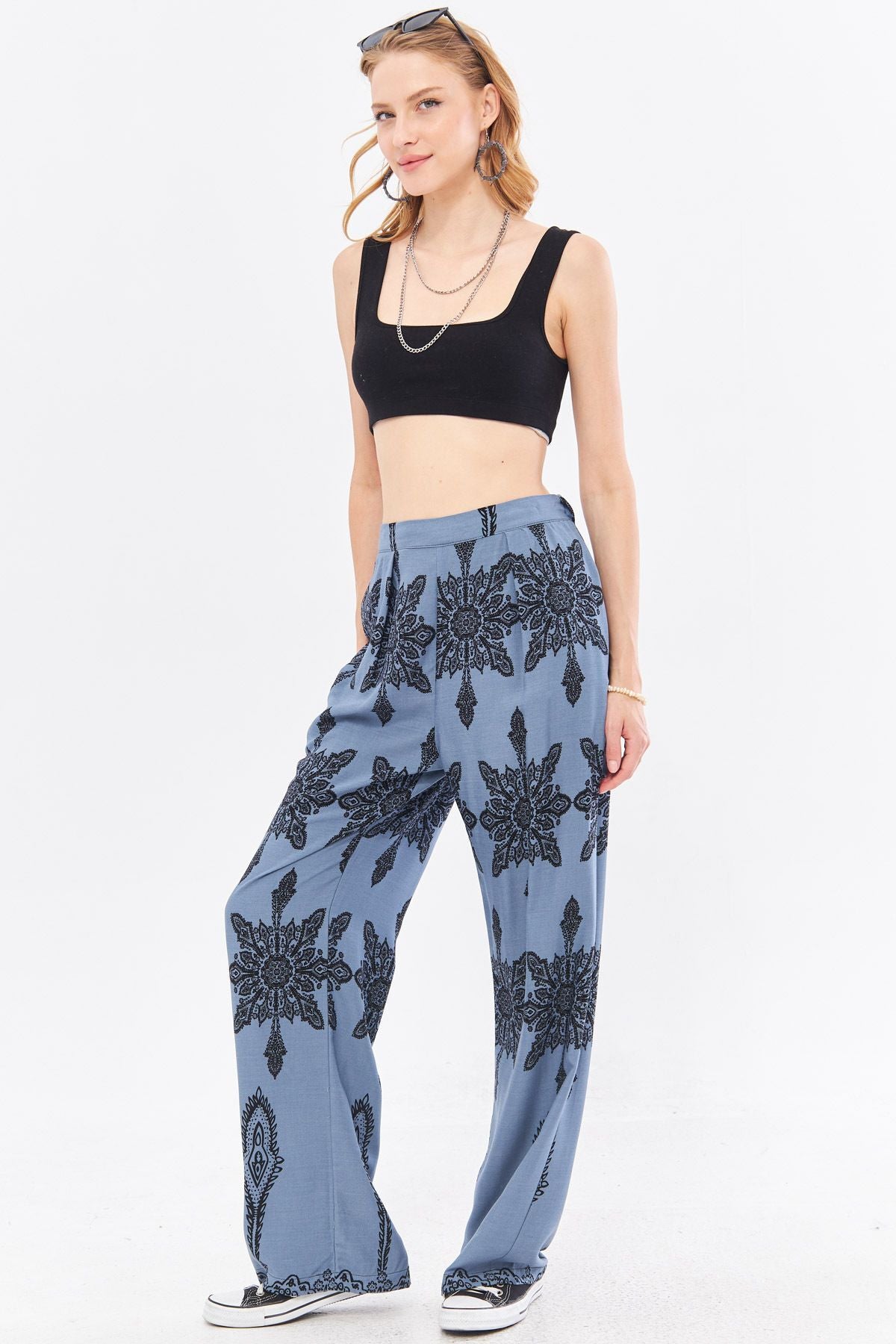 Woman Indigo Patterned Plenty of Pacha Pants Arm-23001124