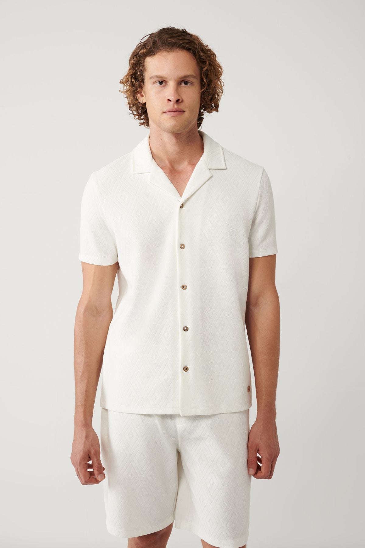 Men's White Apace Baklava Motif knitted shirt A41y2217