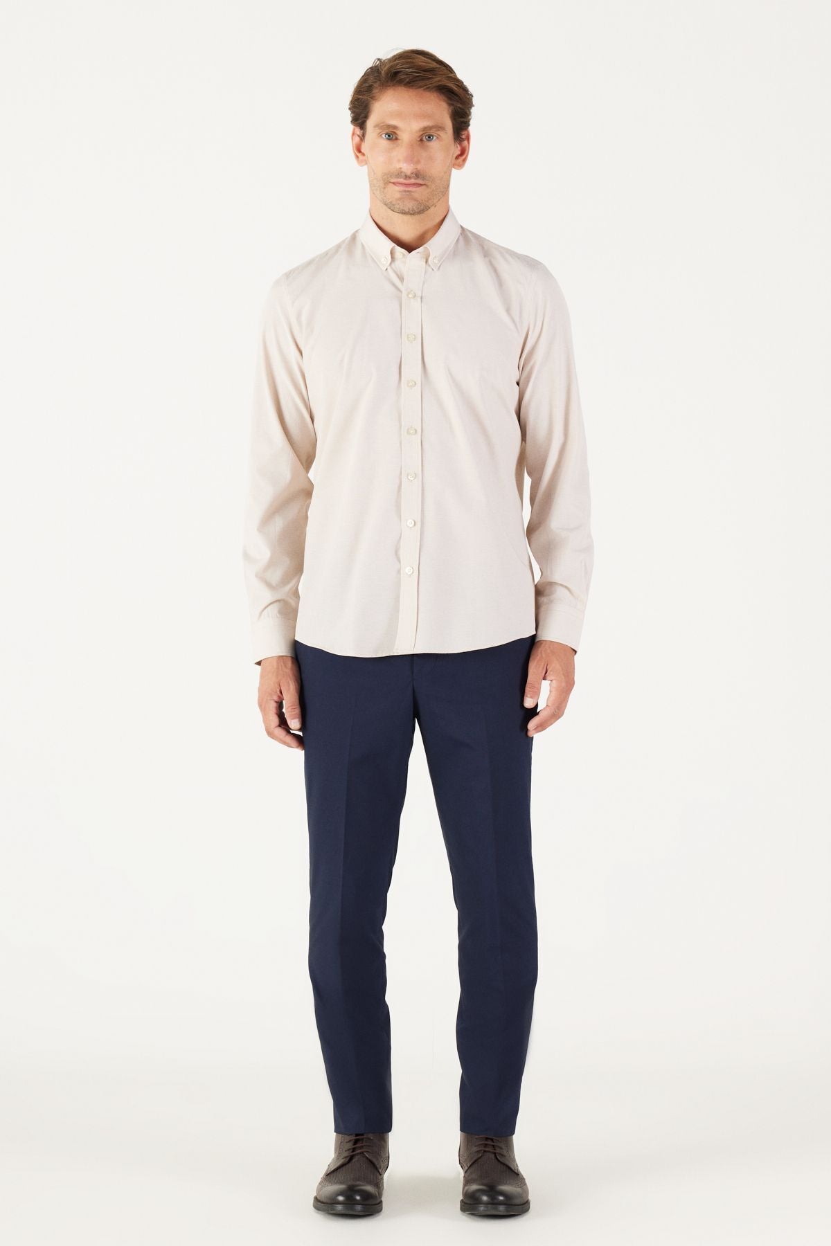 Men's Beige Slim Fit Narrow Cut Oxford buttoned collar pududo cotton shirt