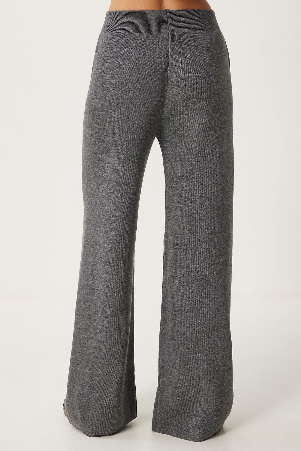 Women's gray stylish knitwear sweater pants team?