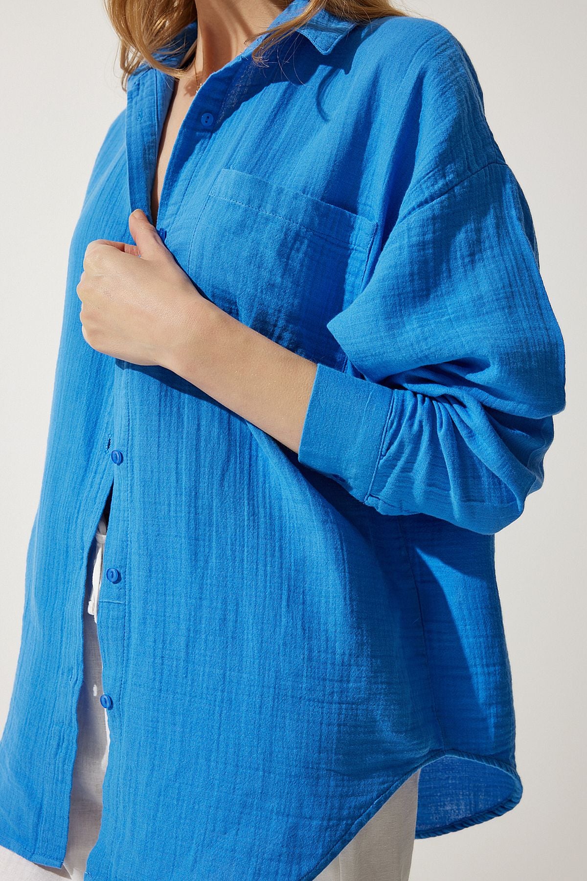 Woman Blue Pocket Oversize Müslin Shirt MX00150