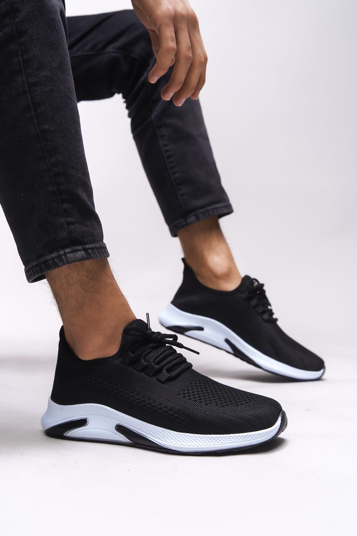 Thiebzar Unisex Sneaker 0012101 Black White
