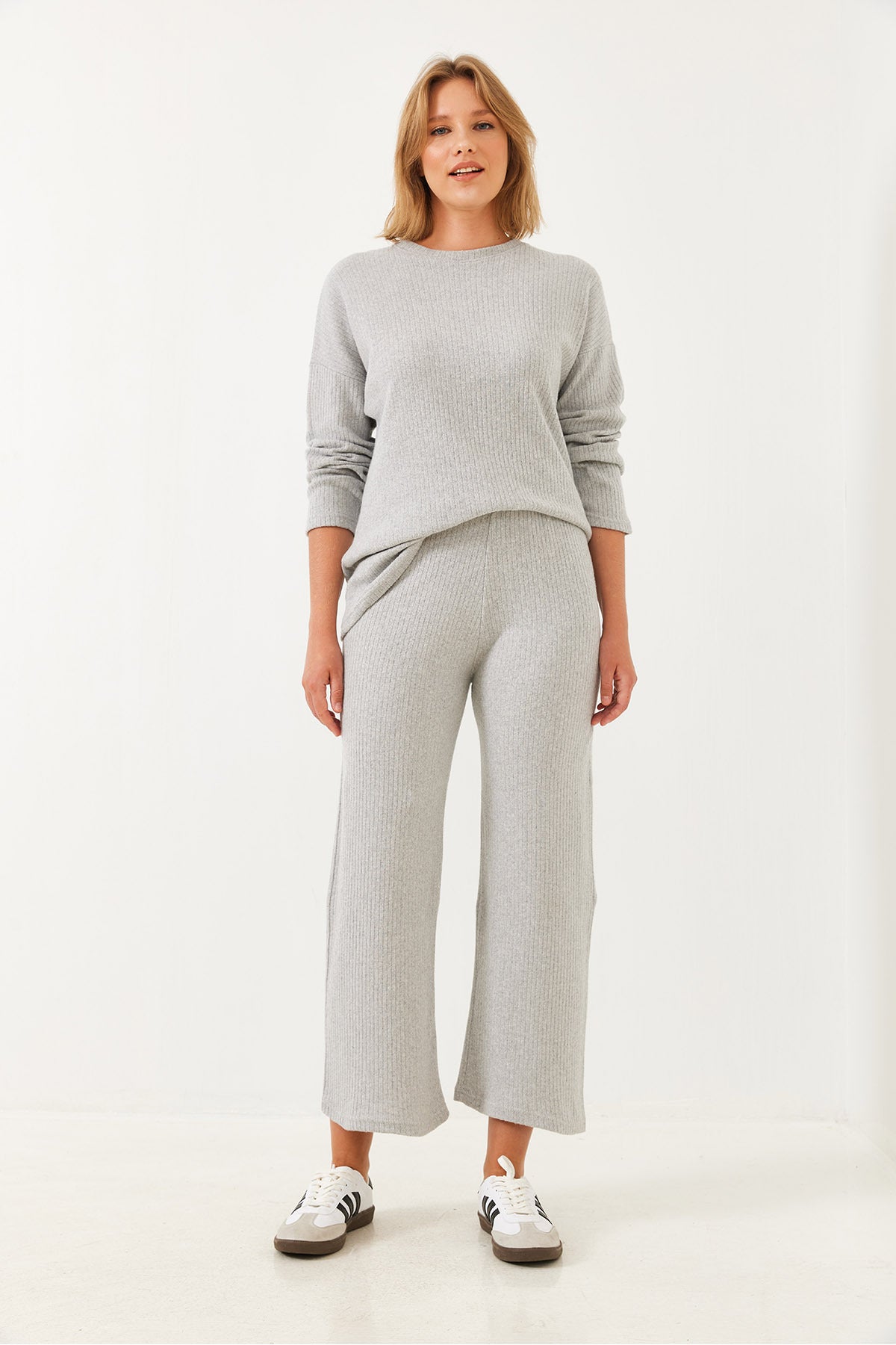 Women's Crew Neck Basic Bottom-Top Set 0036 60251871