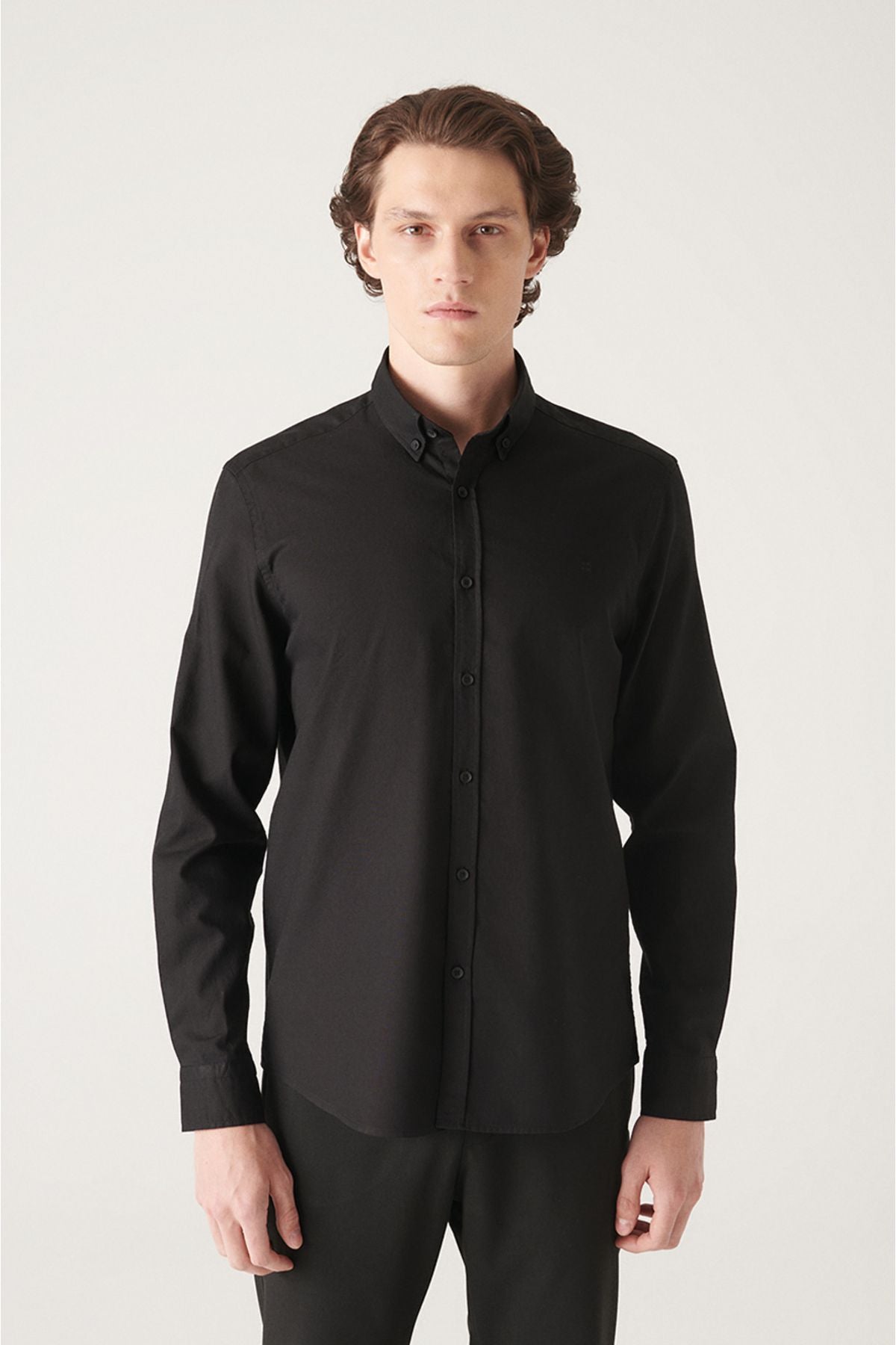 Men's black Oxford 100 %cotton button collar shirt B002003