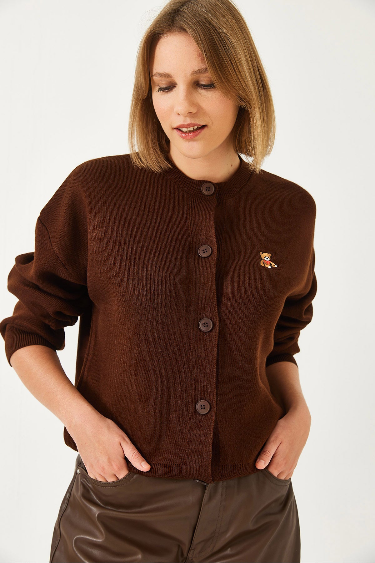 Women's Teddy Embroidered Buttoned Knitwear Cardigan TH241126 60261173