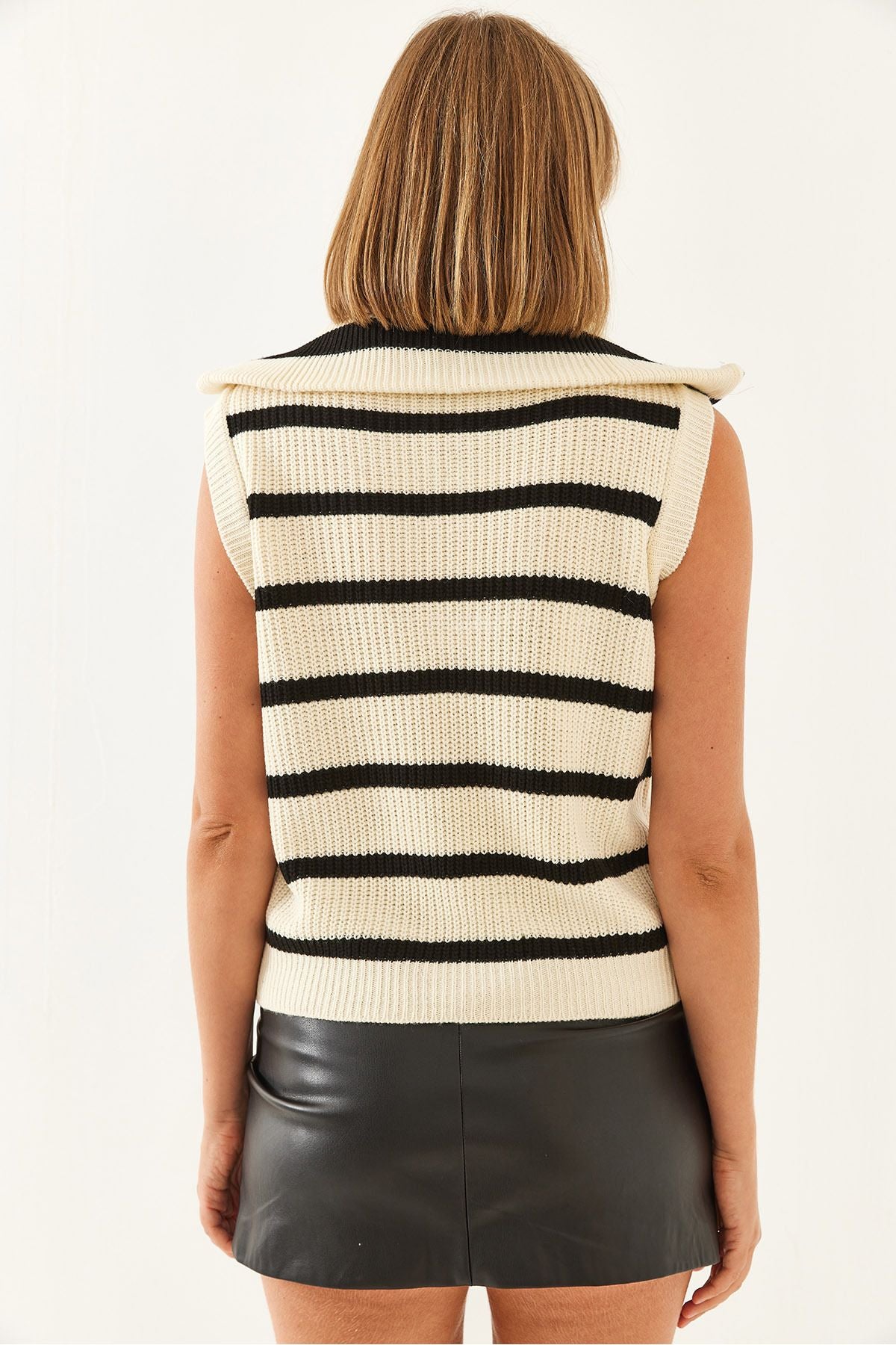 Female Fisherman Near Zipper Triko striped sweater