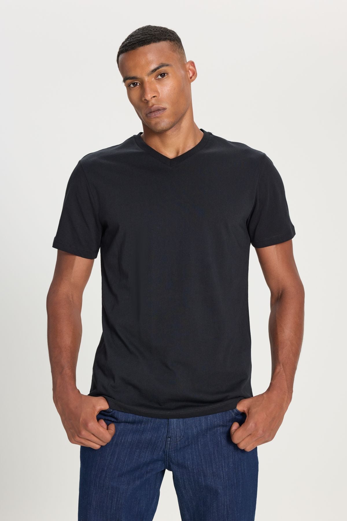 Men's 100 %Cotton V -Neck Black Slim Fit Narrow Cut T -shirt