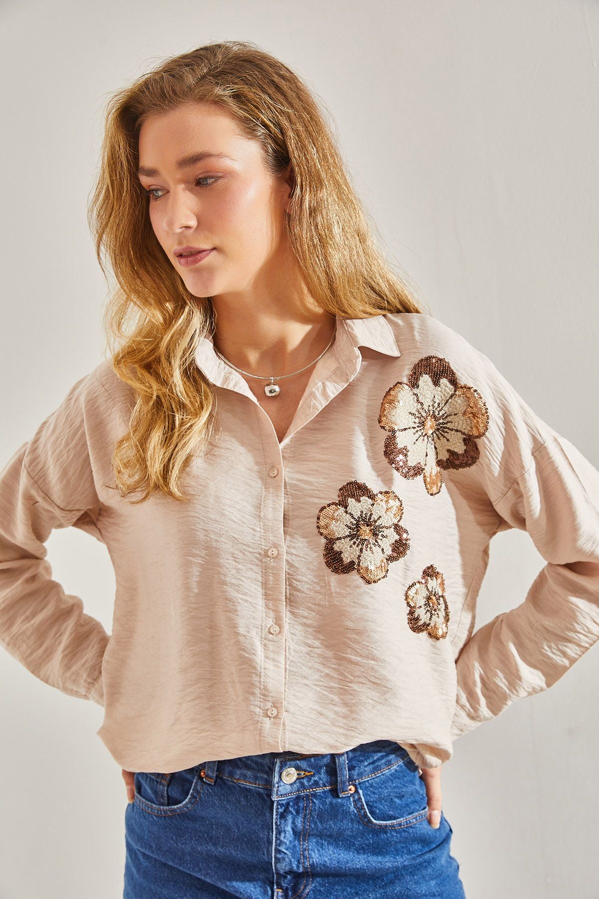 Female stamp sequin embroidered linen Ayrrin shirt 60181027