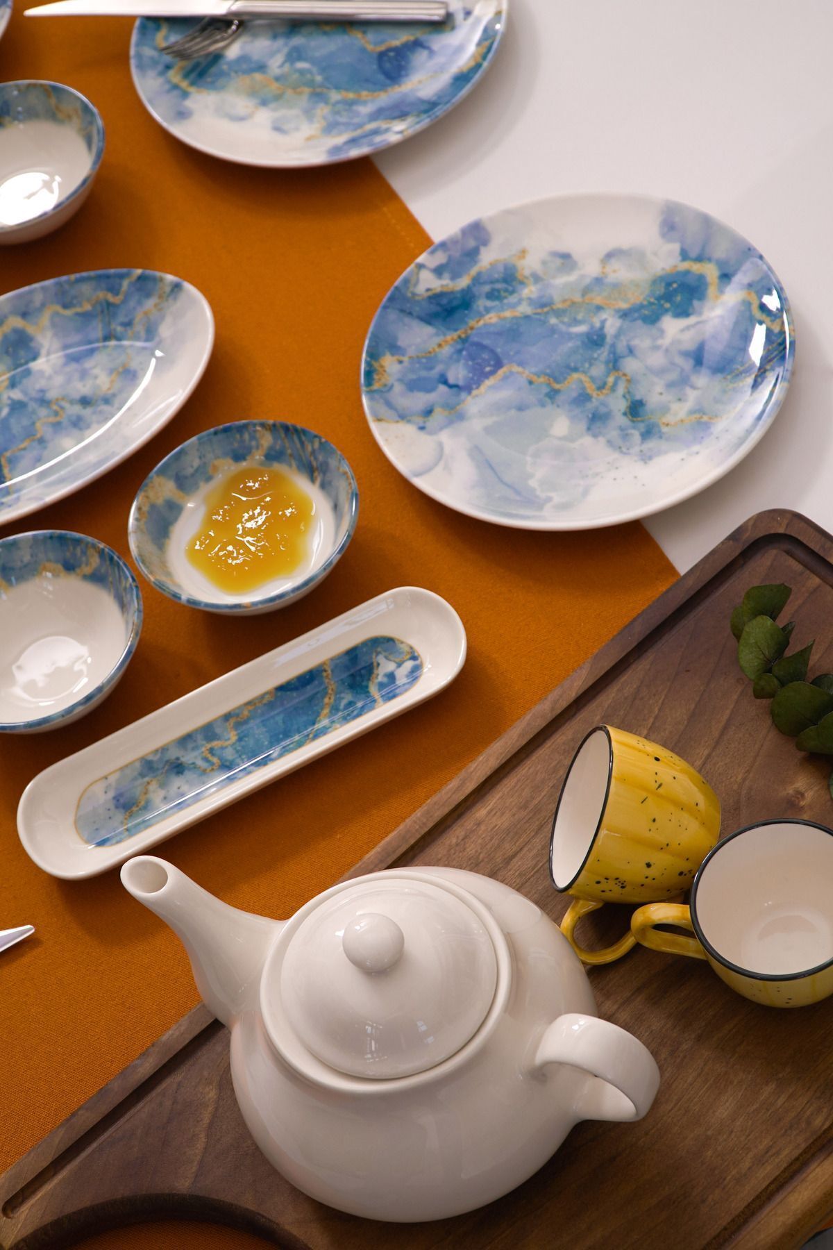 Cloud 16 Piece 6 Person Porcelain Breakfast Set