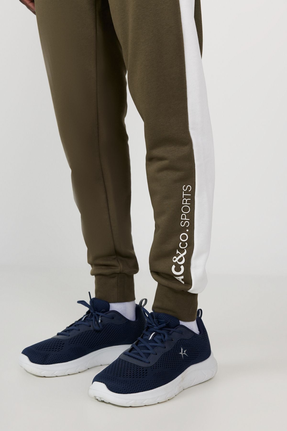 Male Khaki Standard Fit Normal Cutter Cotton Satatoes Six