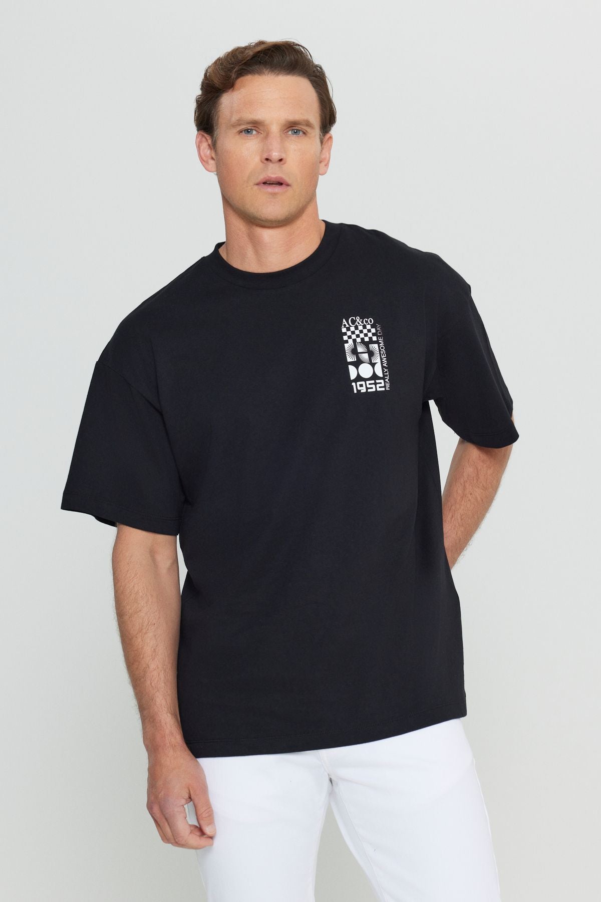Men's black 100 %cotton oversizle fit abundant cut bicycle collar printed T -shirt