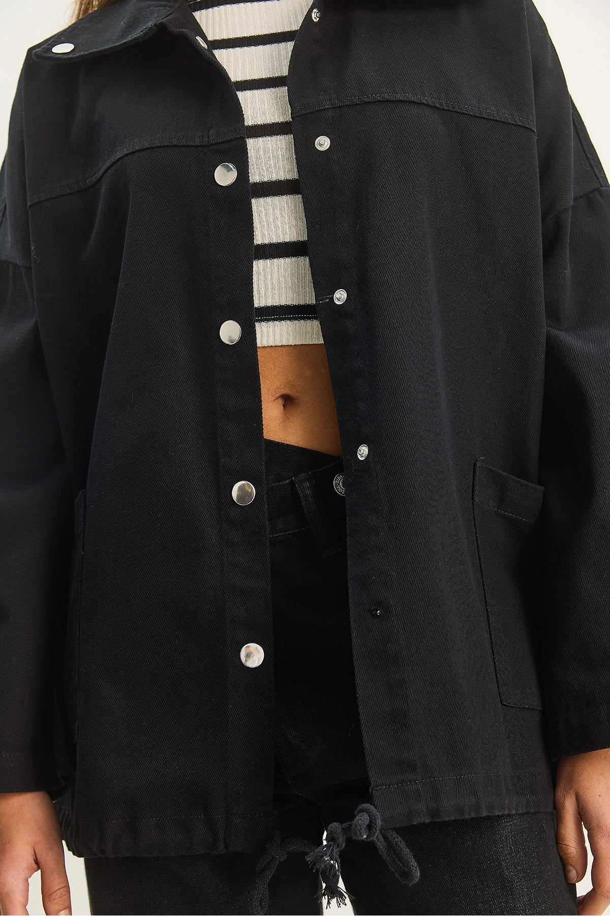 Women's Pocket Detailed Snap Closure Oversize Denim Jacket 209 60283672