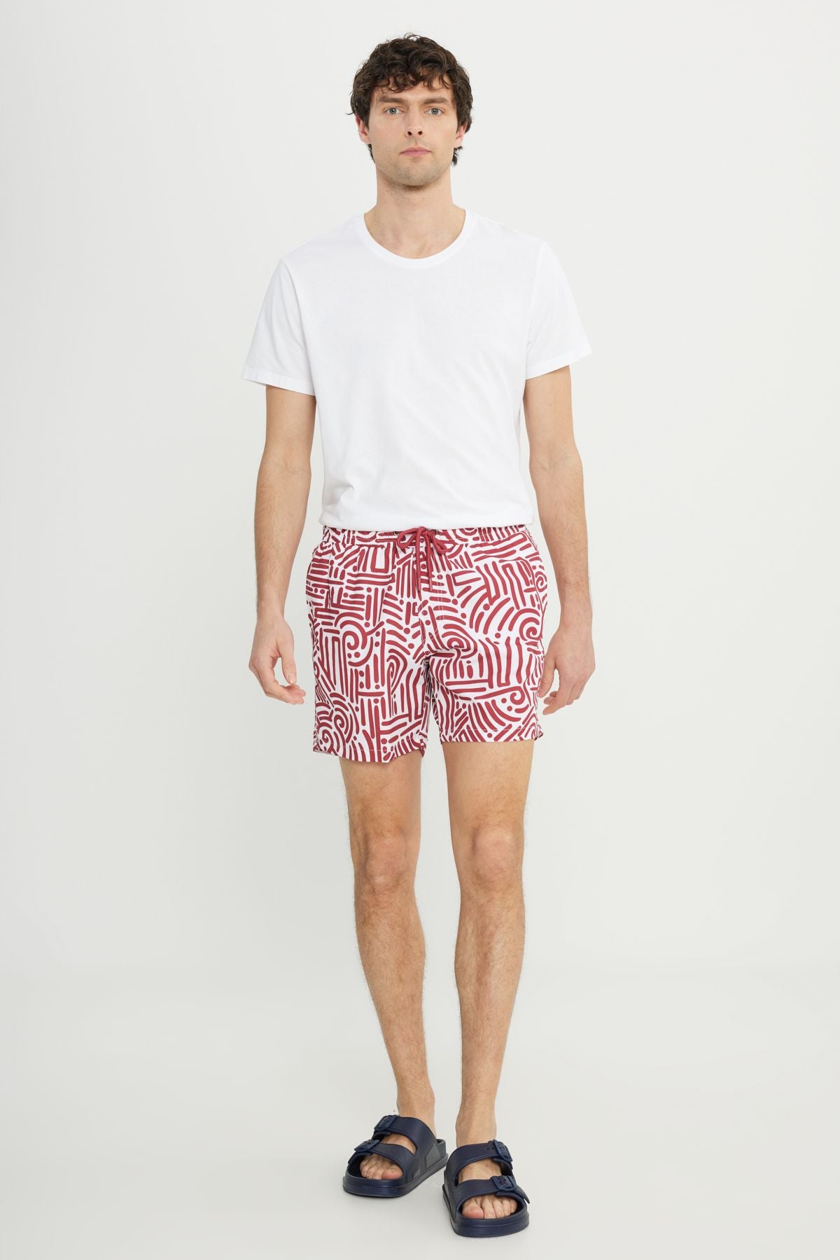 Men's White Red Standard Fit Normal Cutting Pocket Fast Drying Patterned Mayo Sea Short