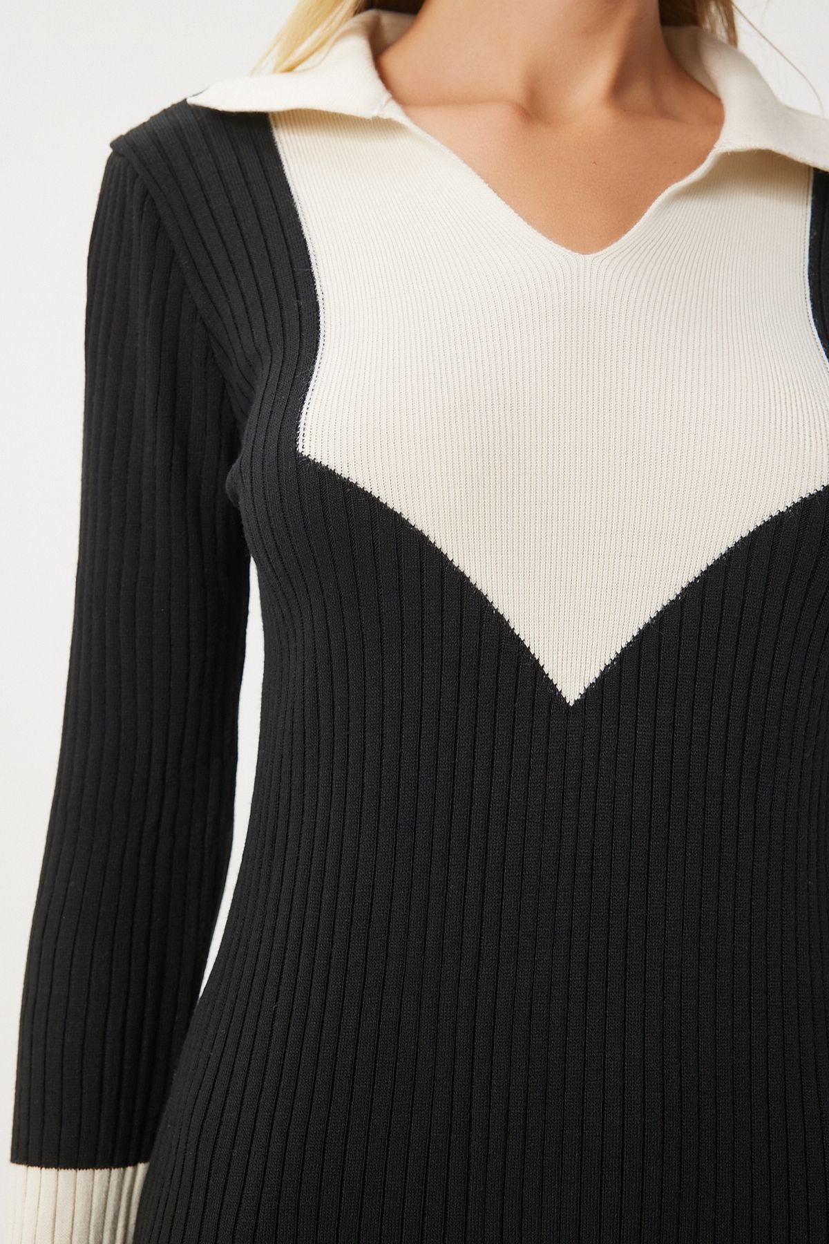 Female black contrast polo collar knitwear dress jg00003