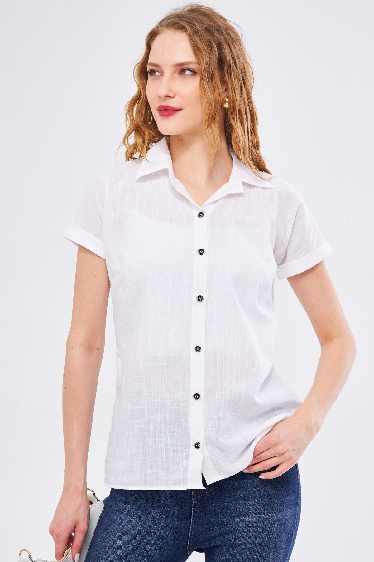 Woman White Short Sleeve Linen Shirt ARM-24Y001038