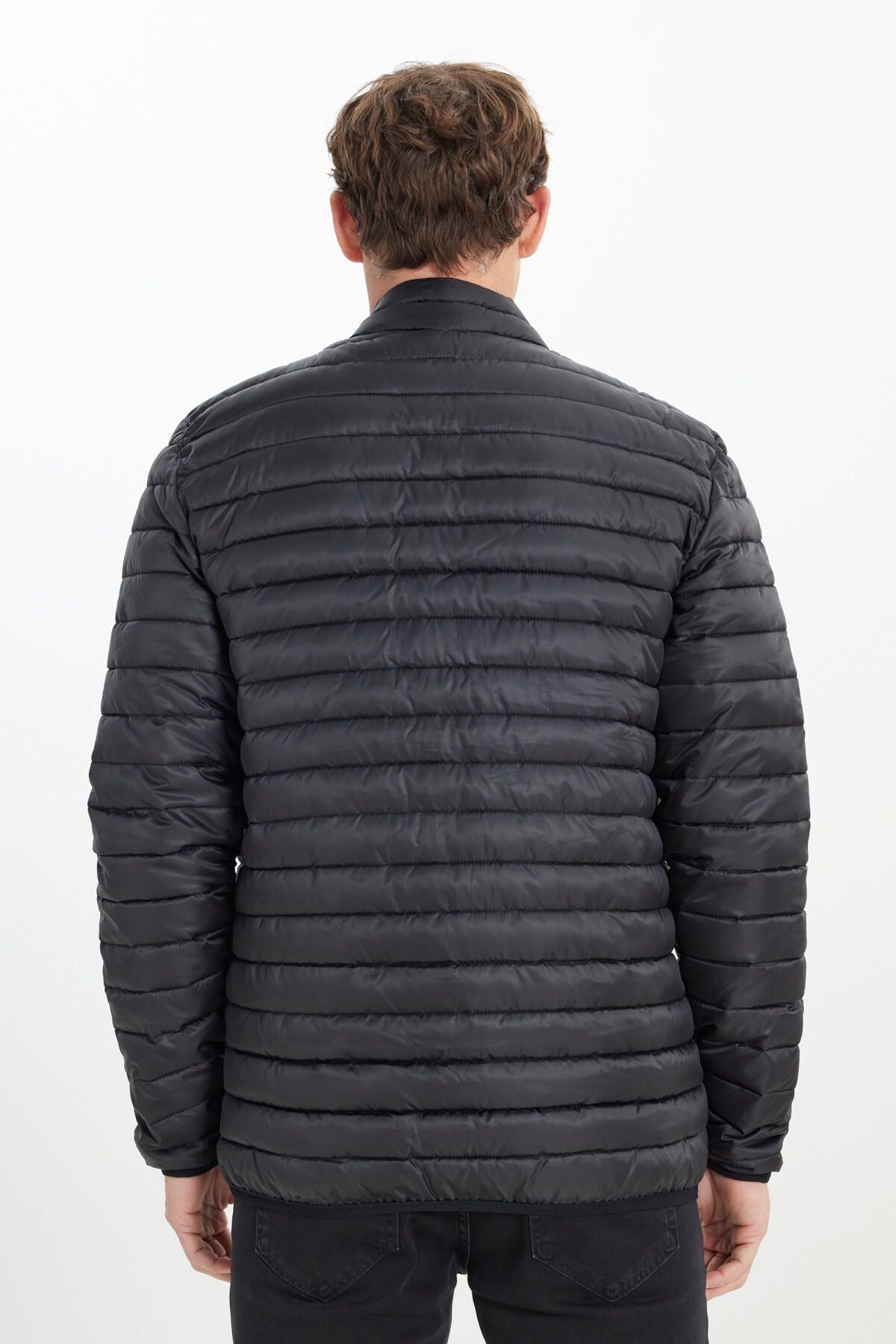 Men's black hot standard fit fit normal cut upright collar side pocket coat