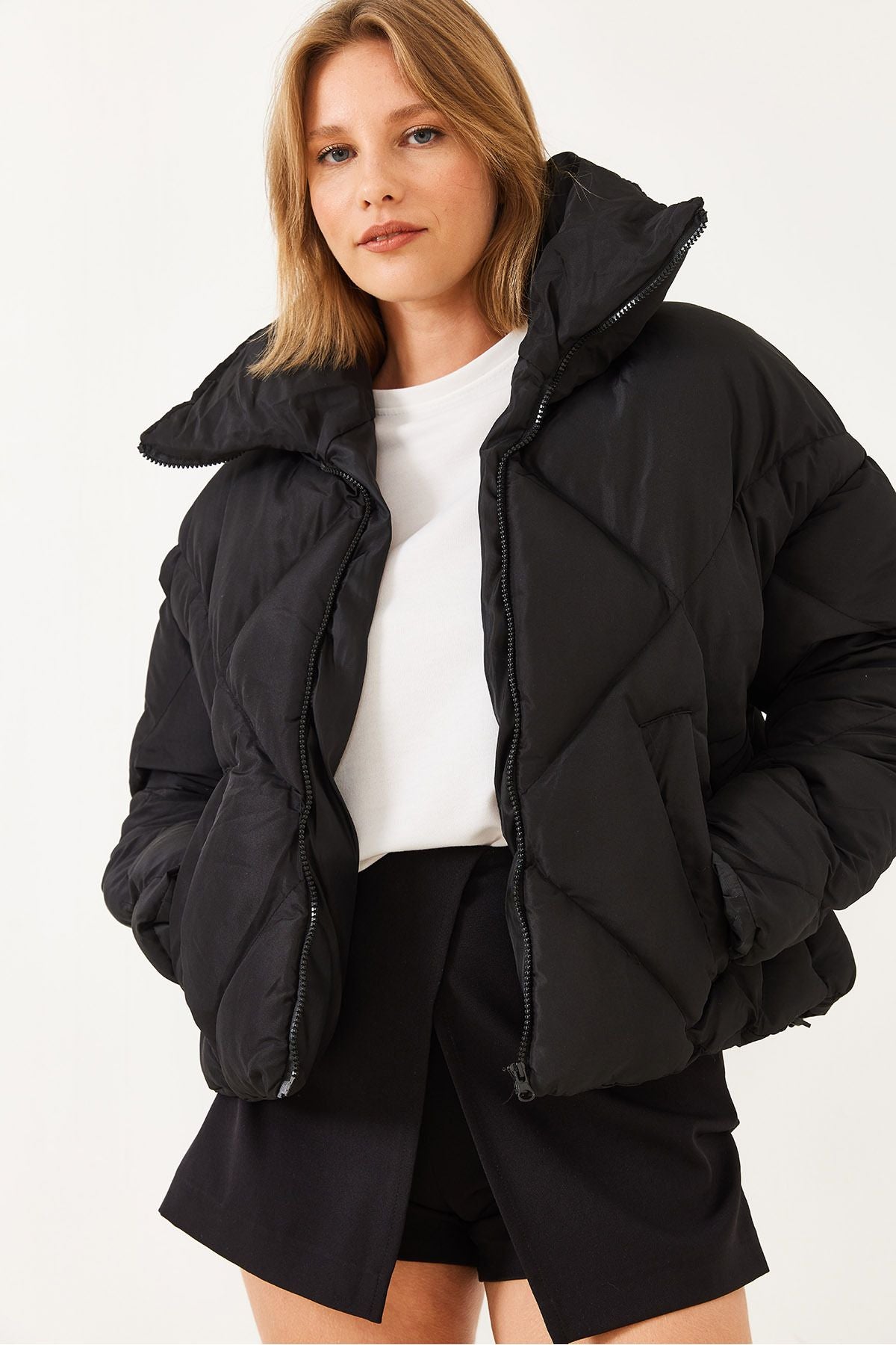 Woman Black Oversiz swelling coat