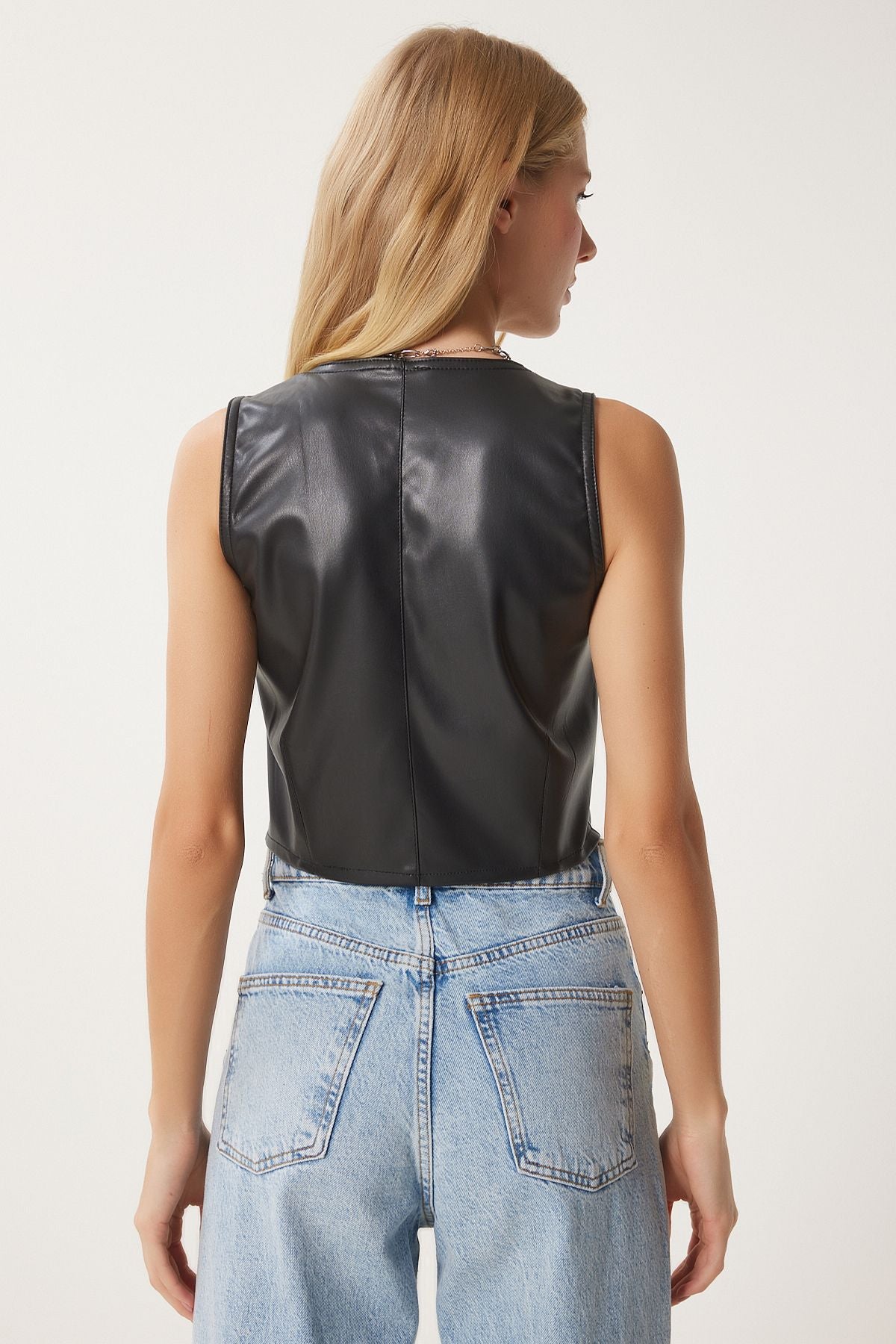 Woman Black Artificial Leather Vest US00949