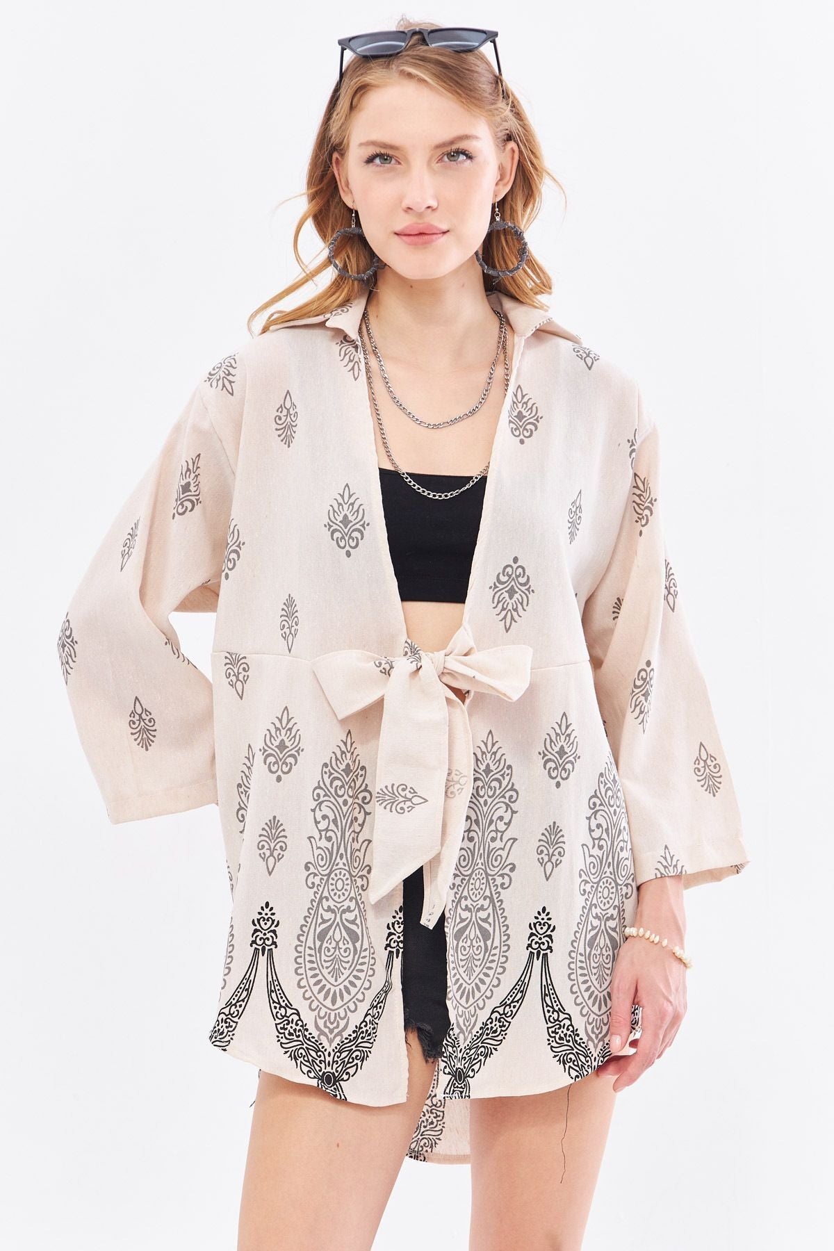 Female gray patterned linen-looking skirt with aqueous front kimono shirt ARM-24Y001092