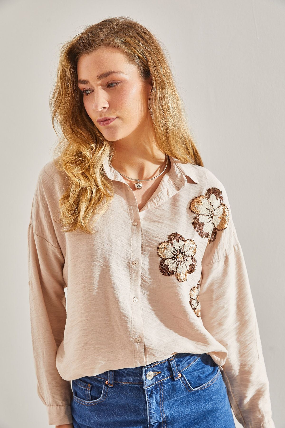 Female stamp sequin embroidered linen Ayrrin shirt 60181027