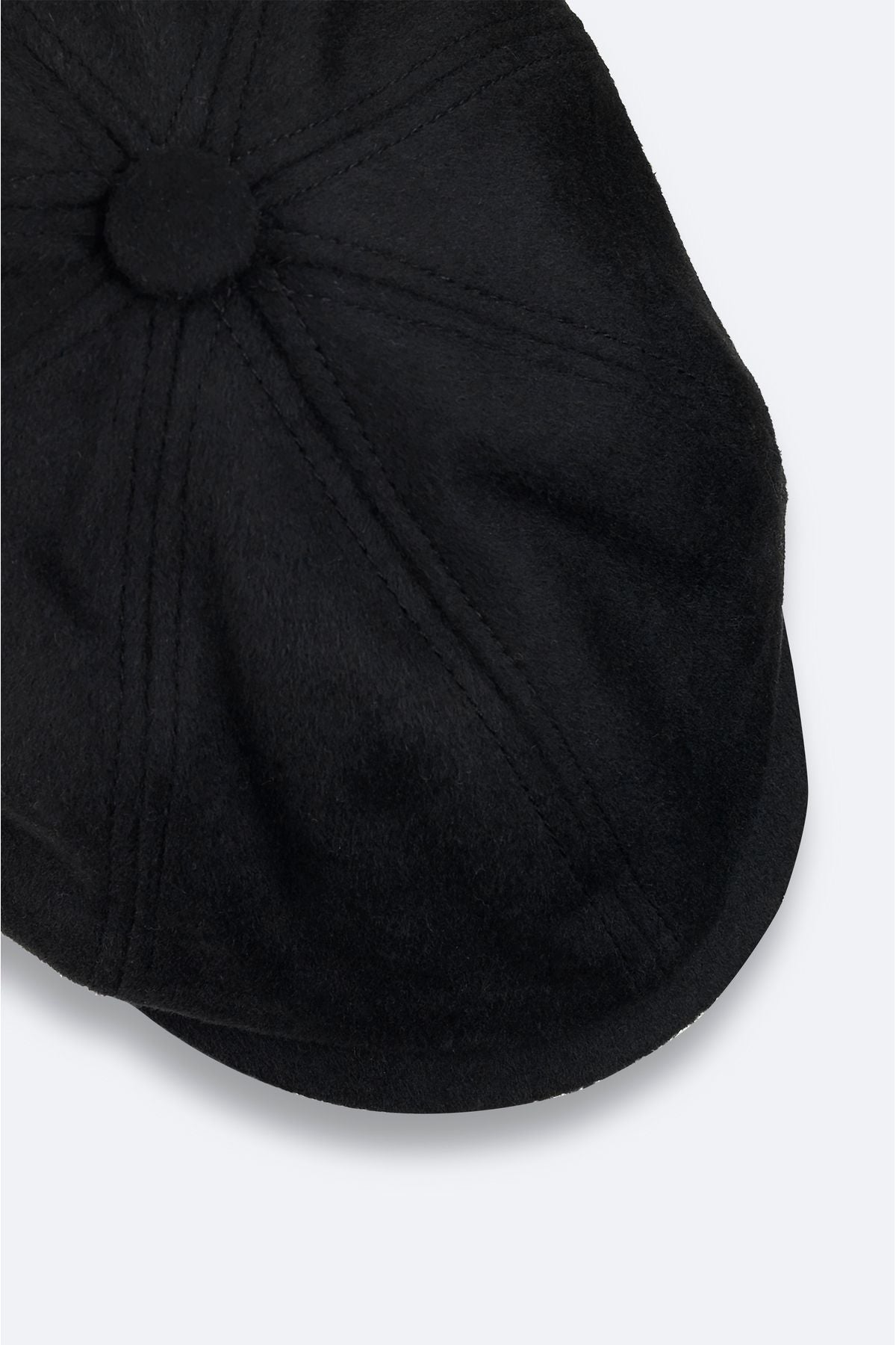Men's black woolen buttoned helmet hat a42y9272