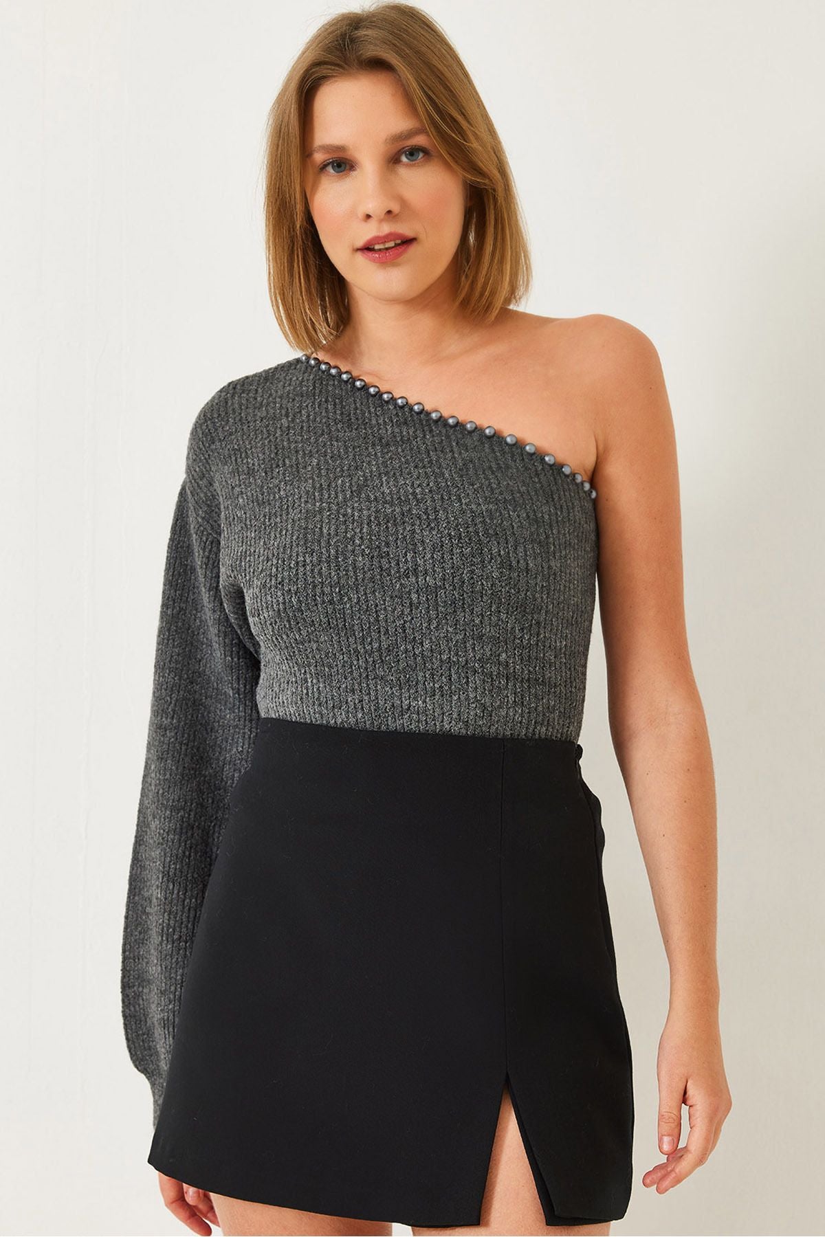 Female pearl embroidered single arm detailed knitwear sweater 241216 60261214