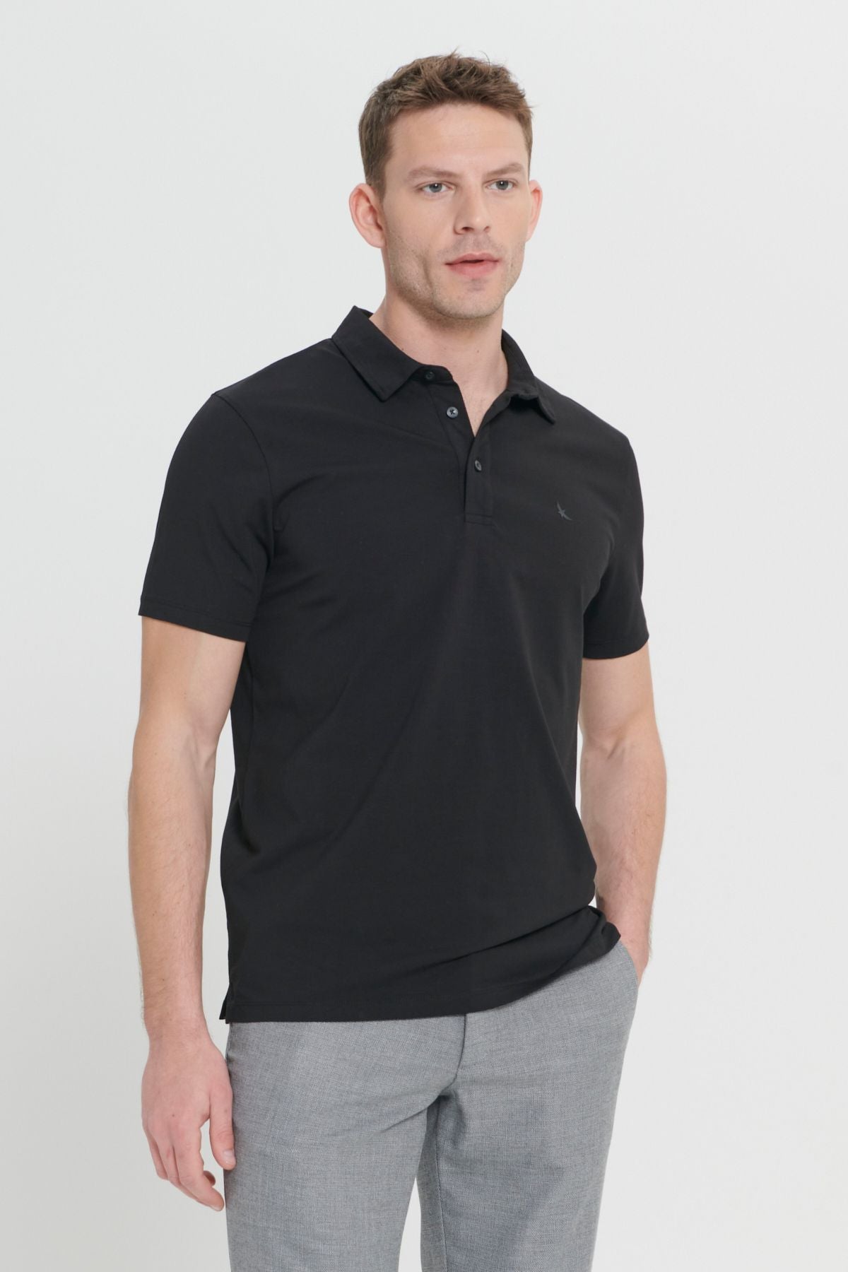Men's black 100 %cotton slim fit narrow cut polo collar t -shirt