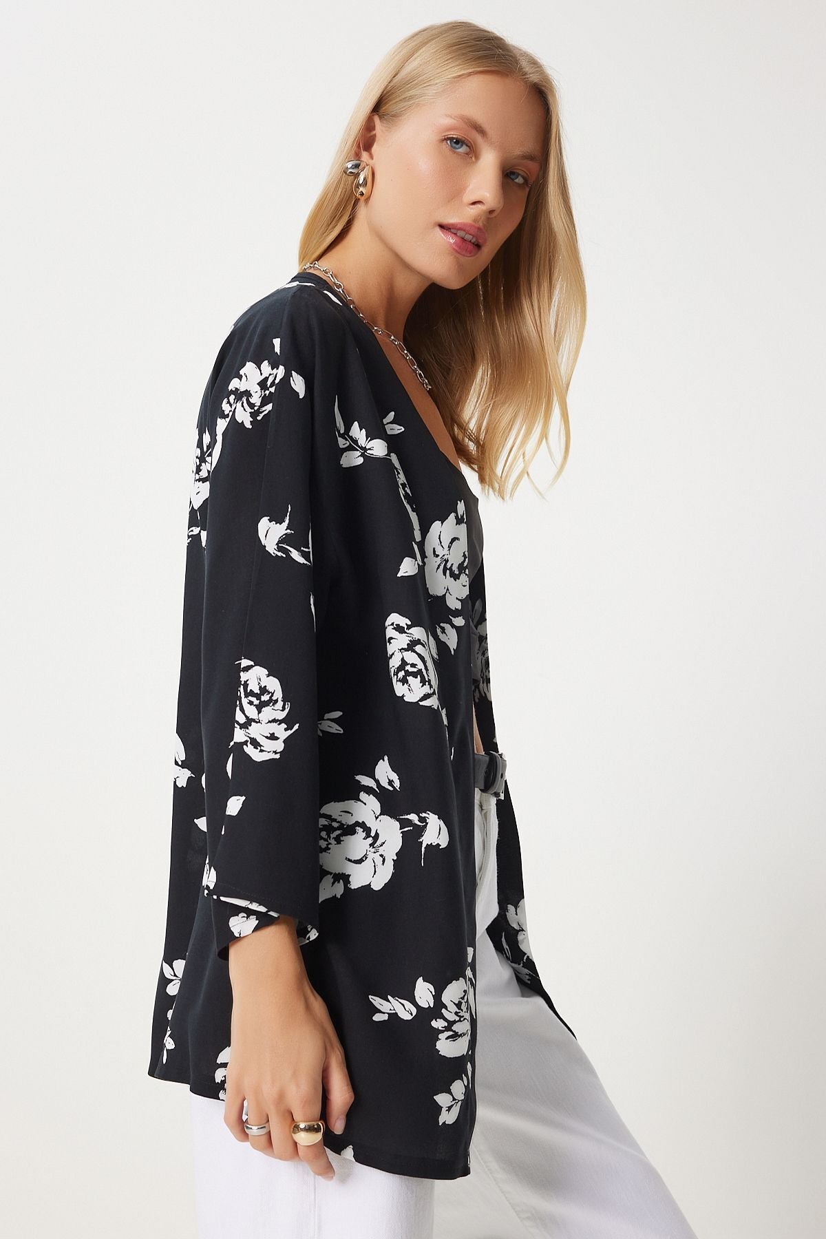Female Black Patterned Viscose Kimono EN00615