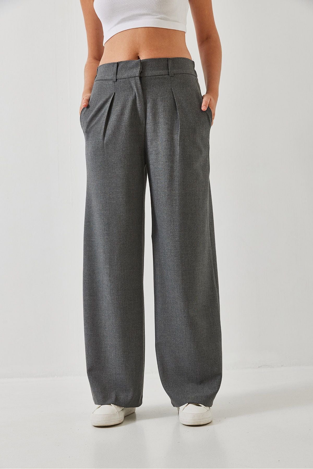 Women's waist tire abundant trousers 3314 60261045