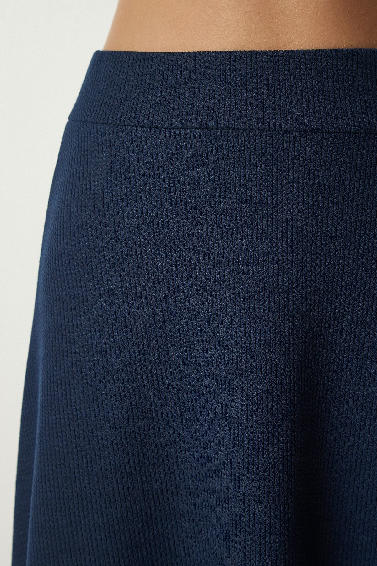 Woman Navy blue asymmetrical cut wick knitted skirt MC00227