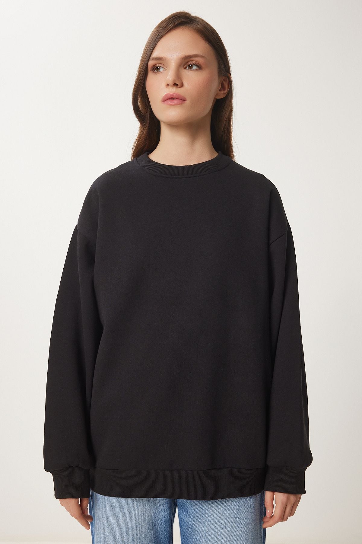 Female Black Basic Sweatshirt OW00001