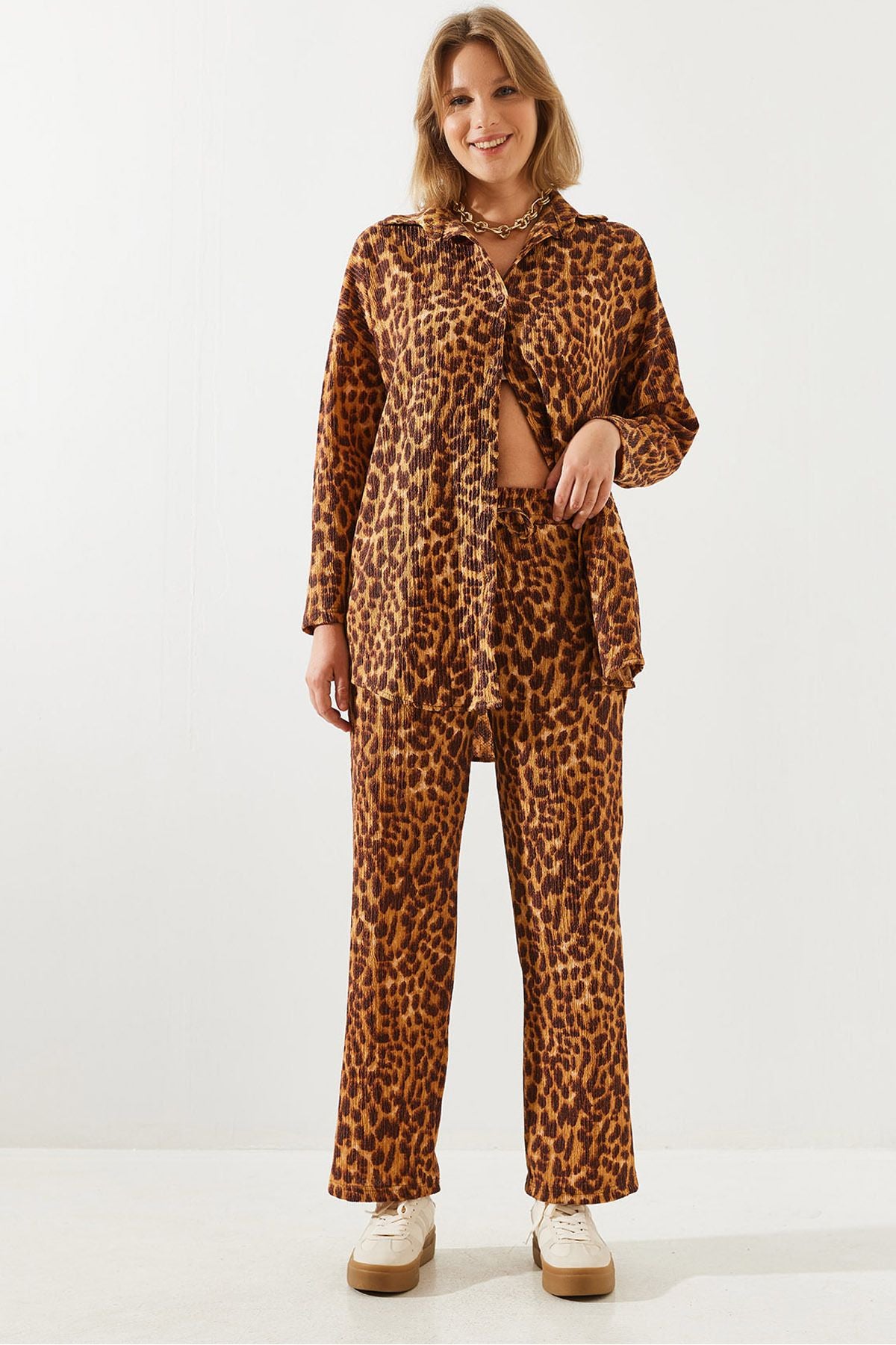 Women's Leopard Patterned Wrapped Fabric Top and Bottom Set 60251813