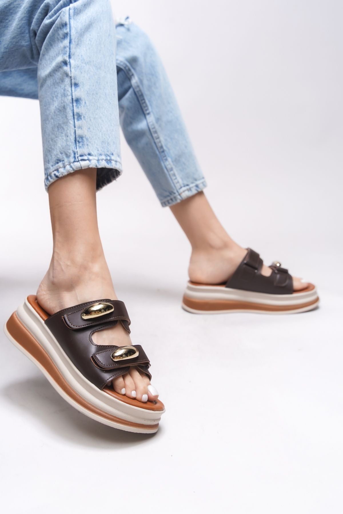 Lischaris Woman Slippers 0012321 Brown