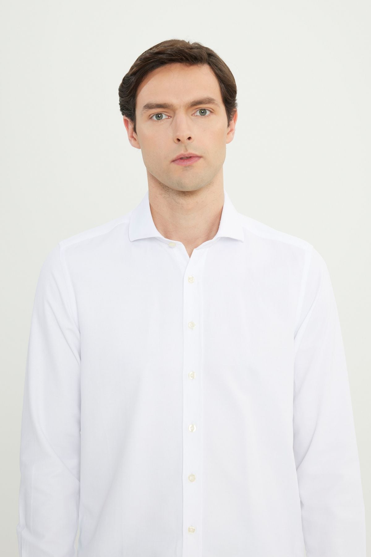 Men's white easy ironable slim fit narrow cutting Italian collar Amesty shirt