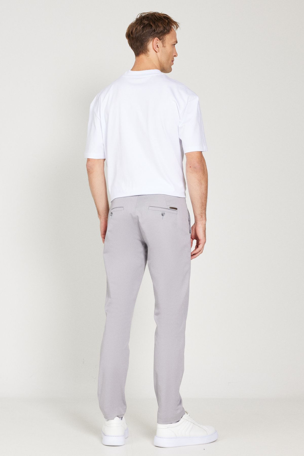 Men's gray slim fit narrow cut cotton flexible chino pants