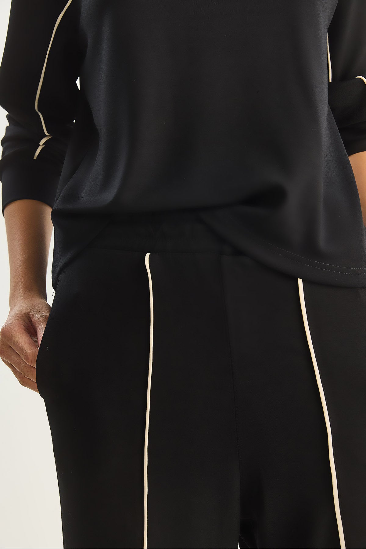 Women's Bikini Neck Long Sleeve Top Elastic Waist Loose Bottom Bias Detailed Modal Suit 60283620