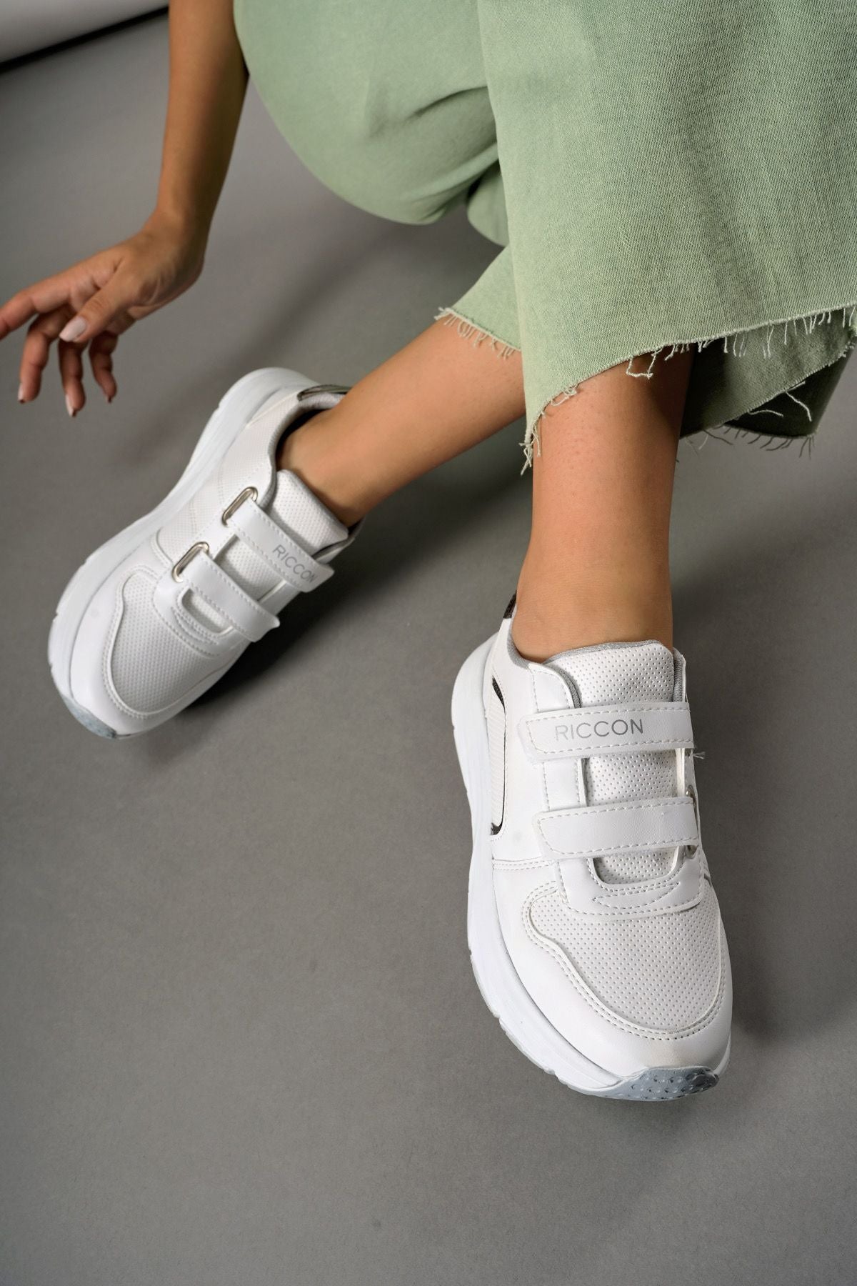 Woman Sneaker 0012133 White