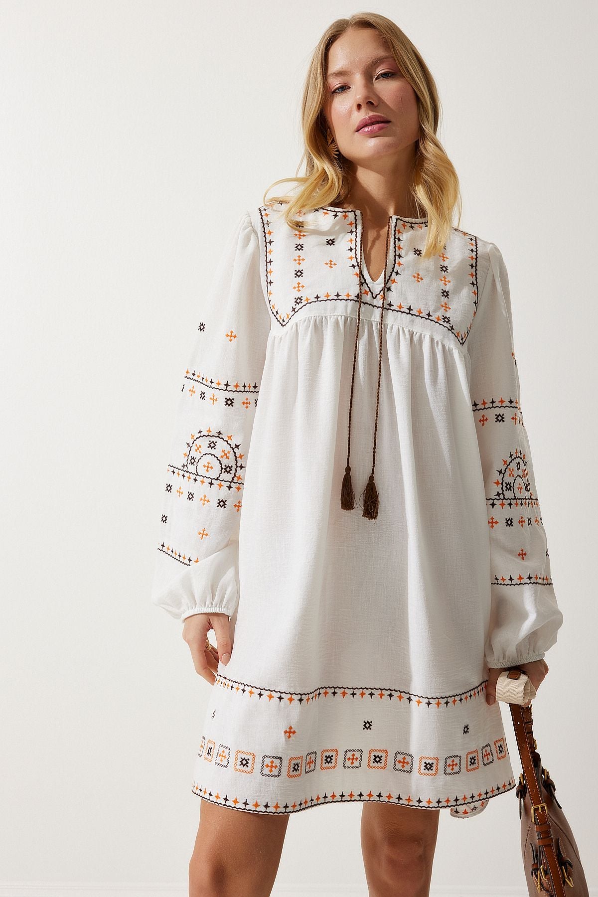 Woman Ecru Embroidery Woven Linen Dress RG00007