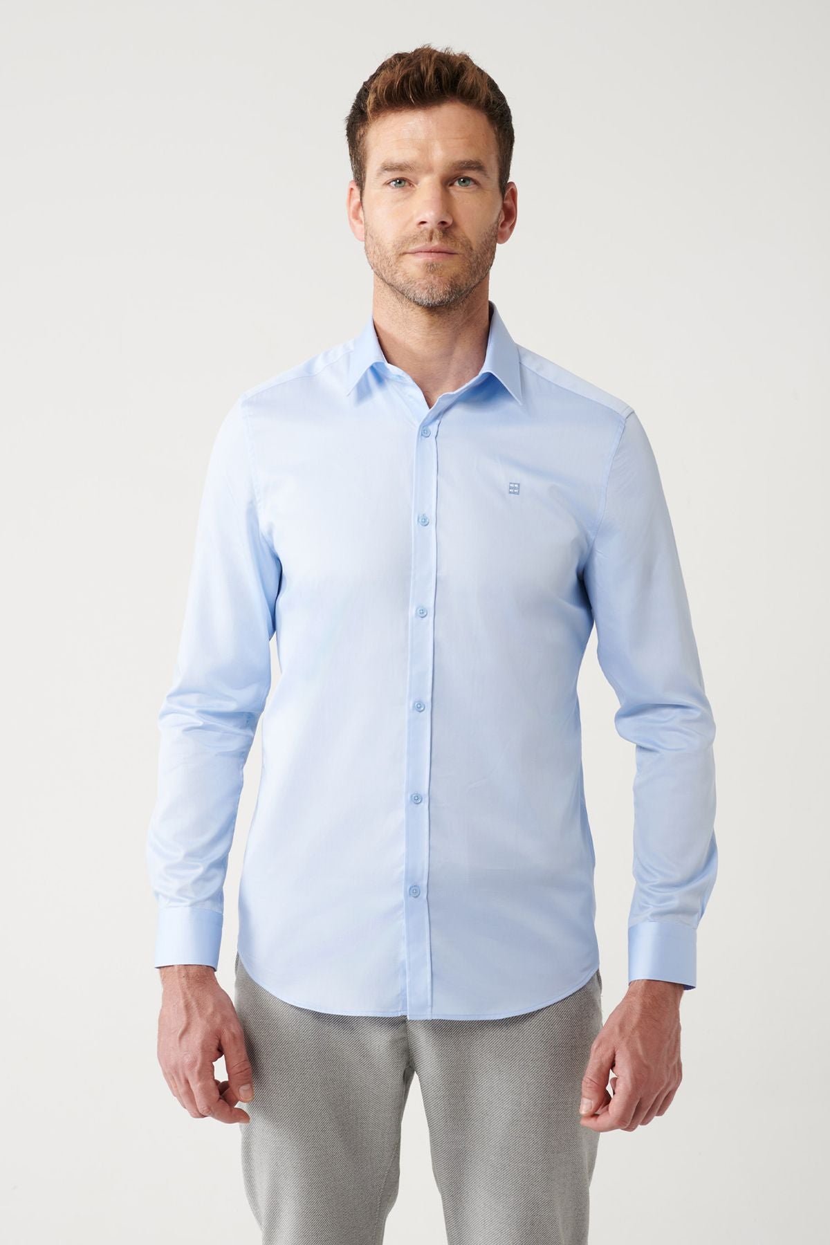 Men's blue classic collar 100 %cotton satin shirt B002006