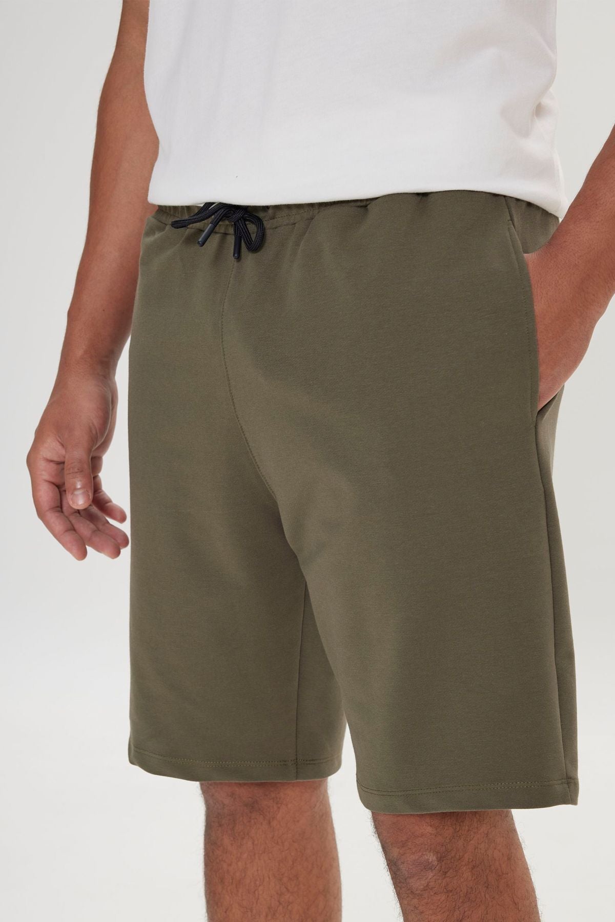 Male Khaki standard fit normal cut cotton flexible knitting shorts