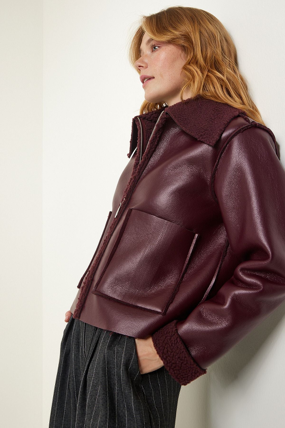 Women's Fur Fur Yaka Wide Pocket Artificial Leather Jacket TP00027