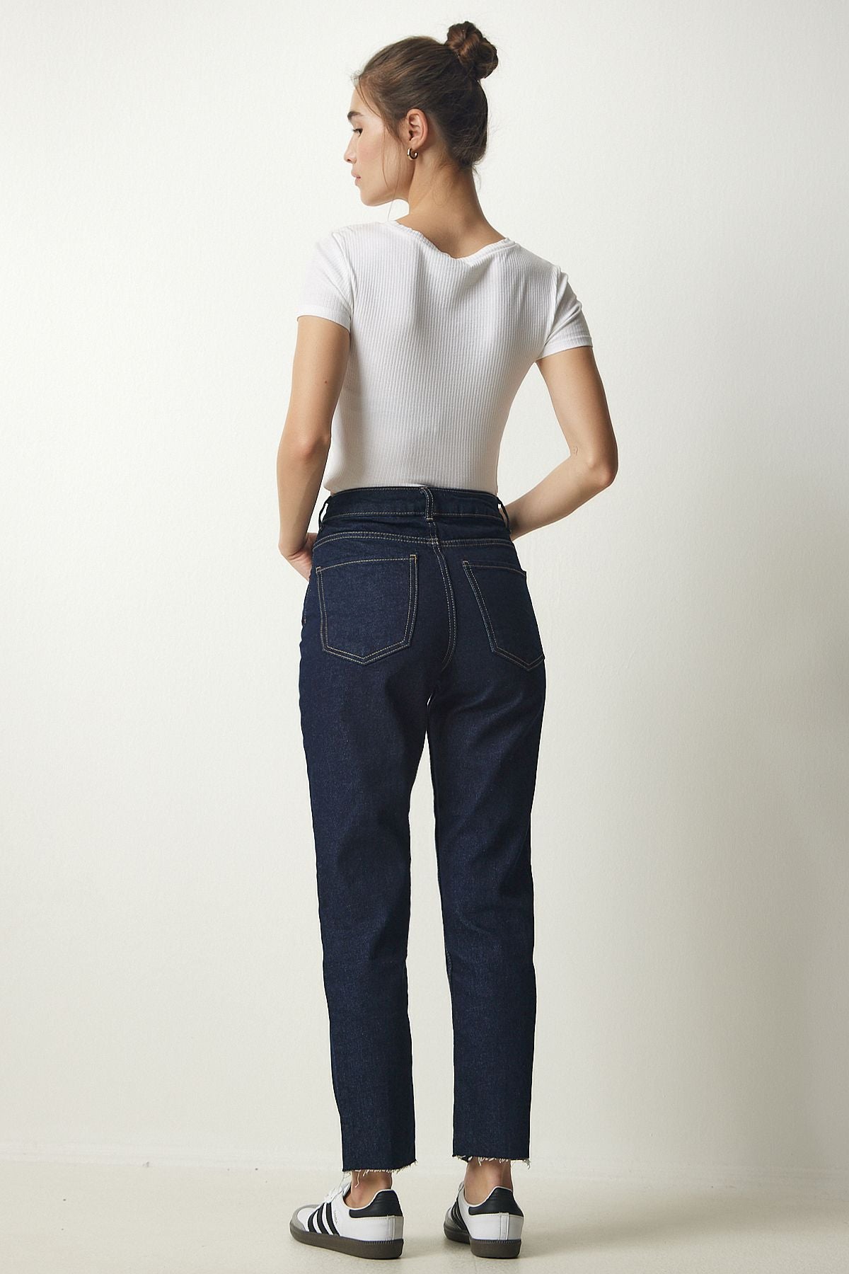 Woman Navy blue high waist denim pants CB00015