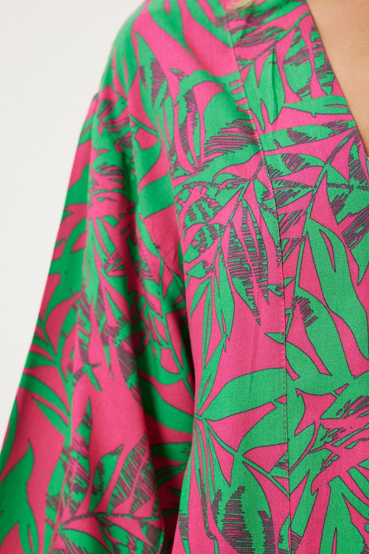 Female Pink Green Patterned Viscose Kimono EN00615