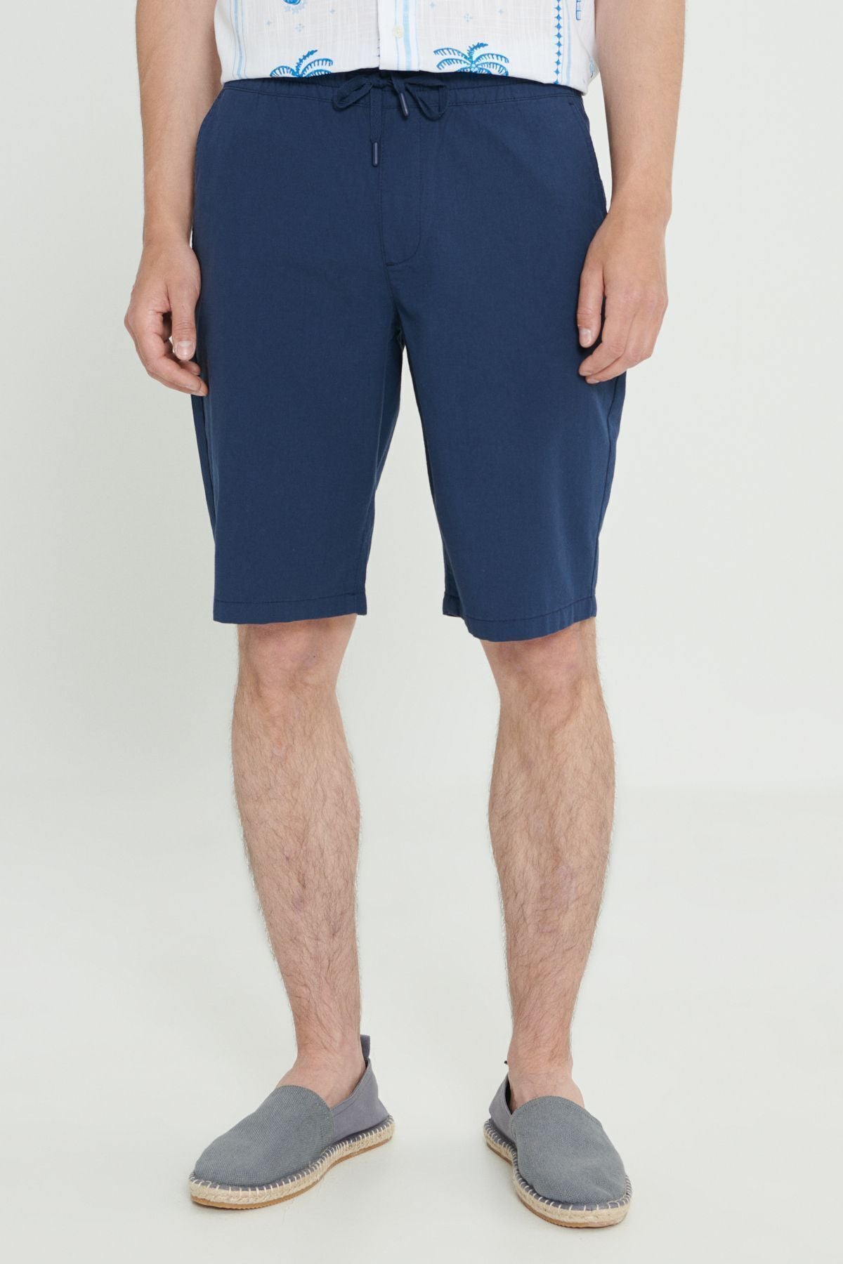 Men's navy blue linen comfort fit comfortable cutting side pockets shorts