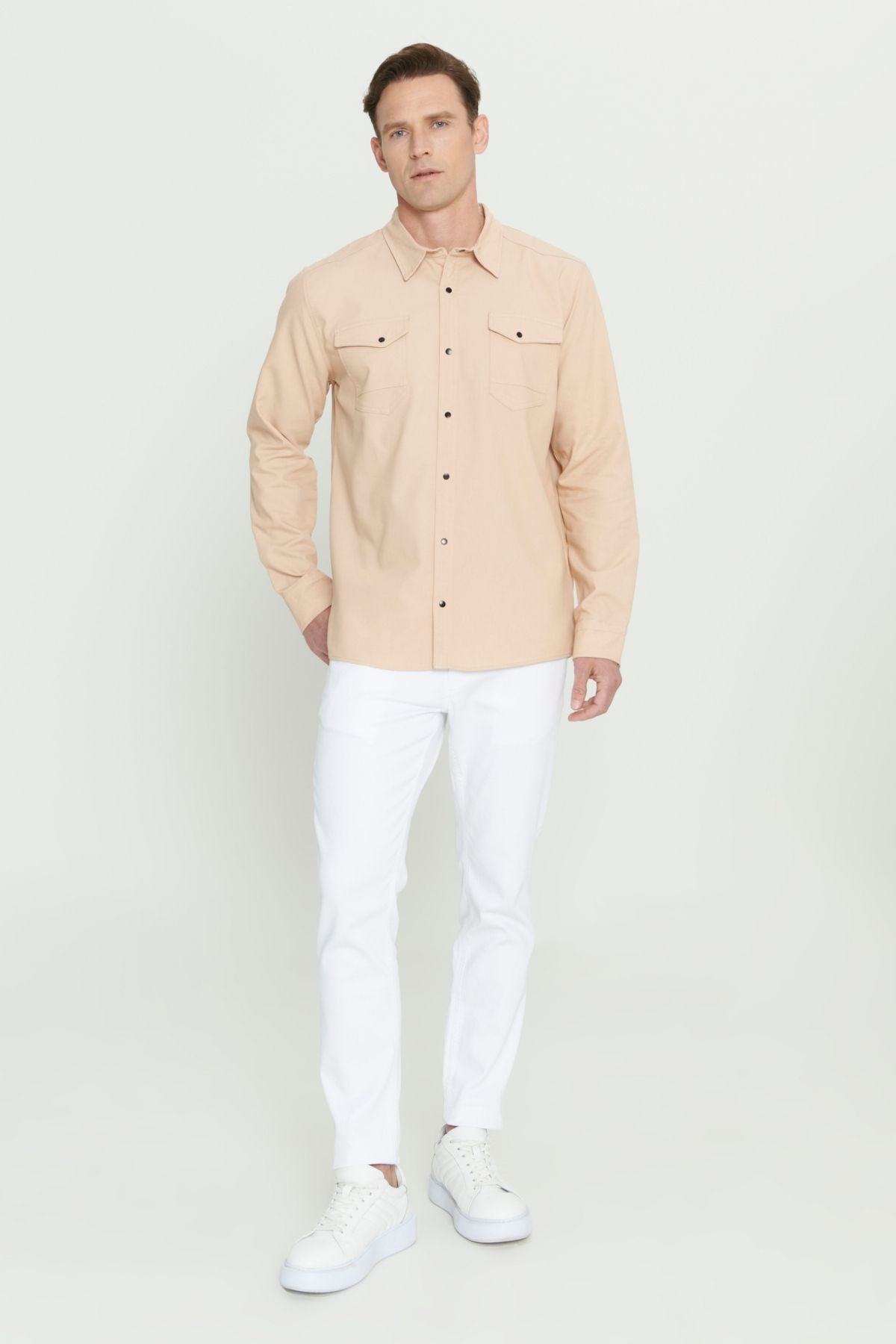 Men's beige slim fit narrow cut classic collar cotton shirt