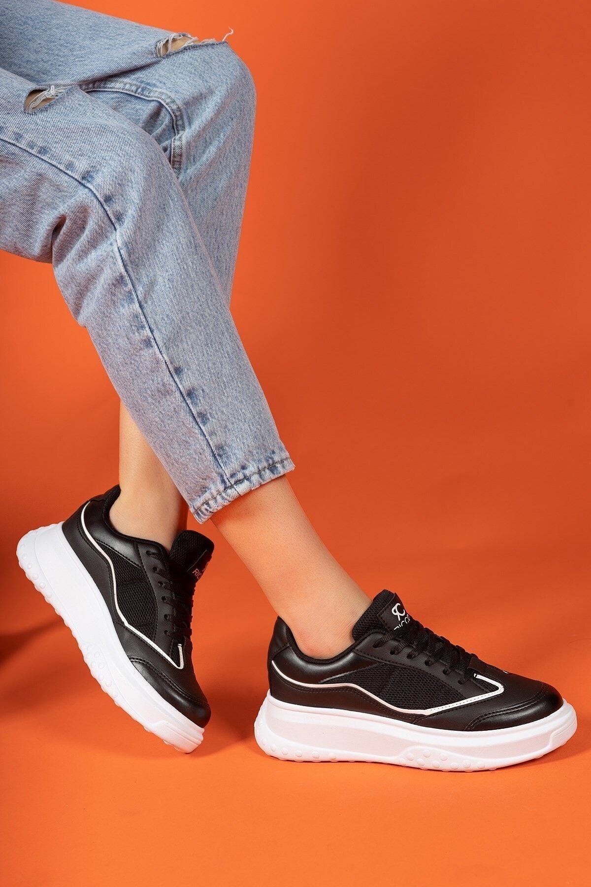 Siyah Beyaz Kadın Sneaker 0012153