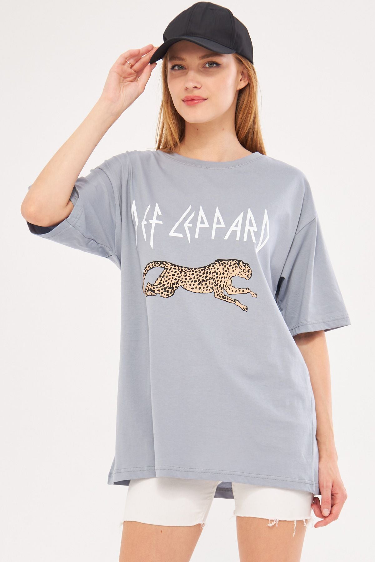 Women's gray front leopard printed overwheel t-shirt ARM-24Y024022